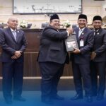 DPRD Kalsel Gelar Rapat Paripurna Penyerahan LHP Laporan Keuangan T.A 2025: Pemprov Kalsel Dapatkan Opini 13 Kali WTP dari BPK RI.